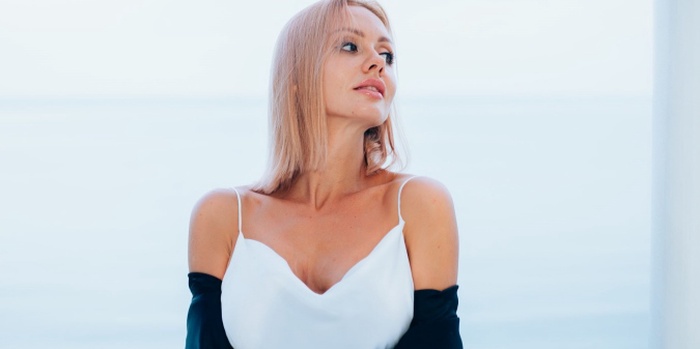 Older women with successful careers