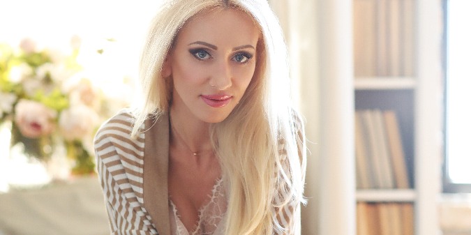 mature women dating